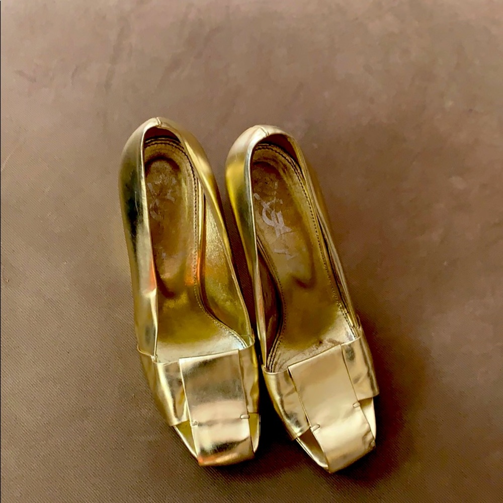 Yves Saint Laurent Gold Heels